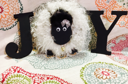 Make Your Own Sheep Letter "O" for Home Decor Tutorial | Shepherd Like A Girl